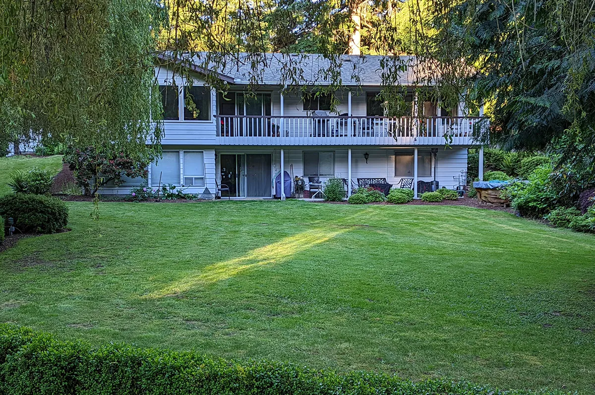 Landscaping for Professionally-Managed Properties in Washington
